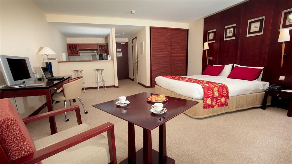 Ramada Hotel & Suites By Wyndham Noumea Værelse billede