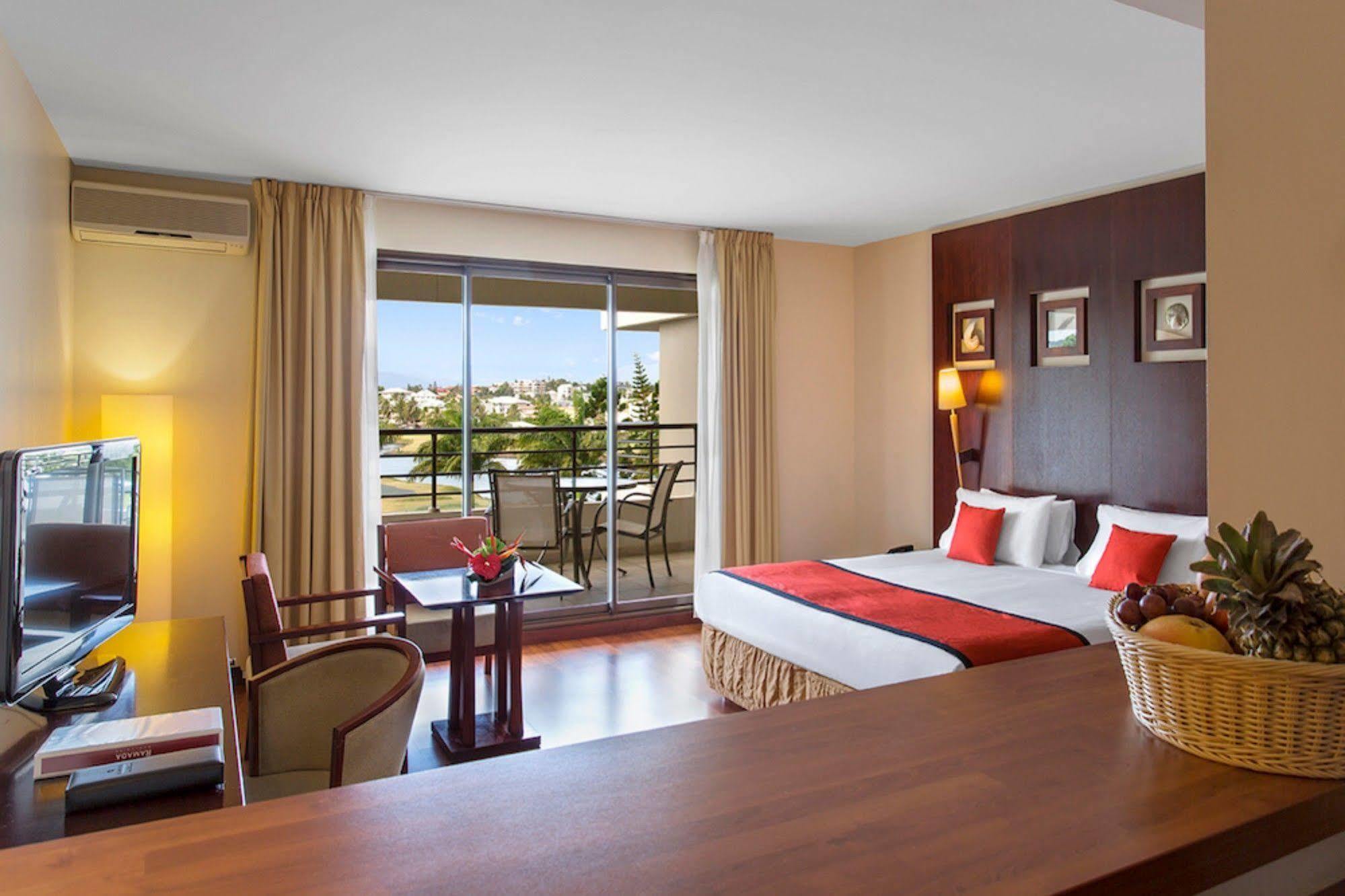Ramada Hotel & Suites By Wyndham Noumea Eksteriør billede